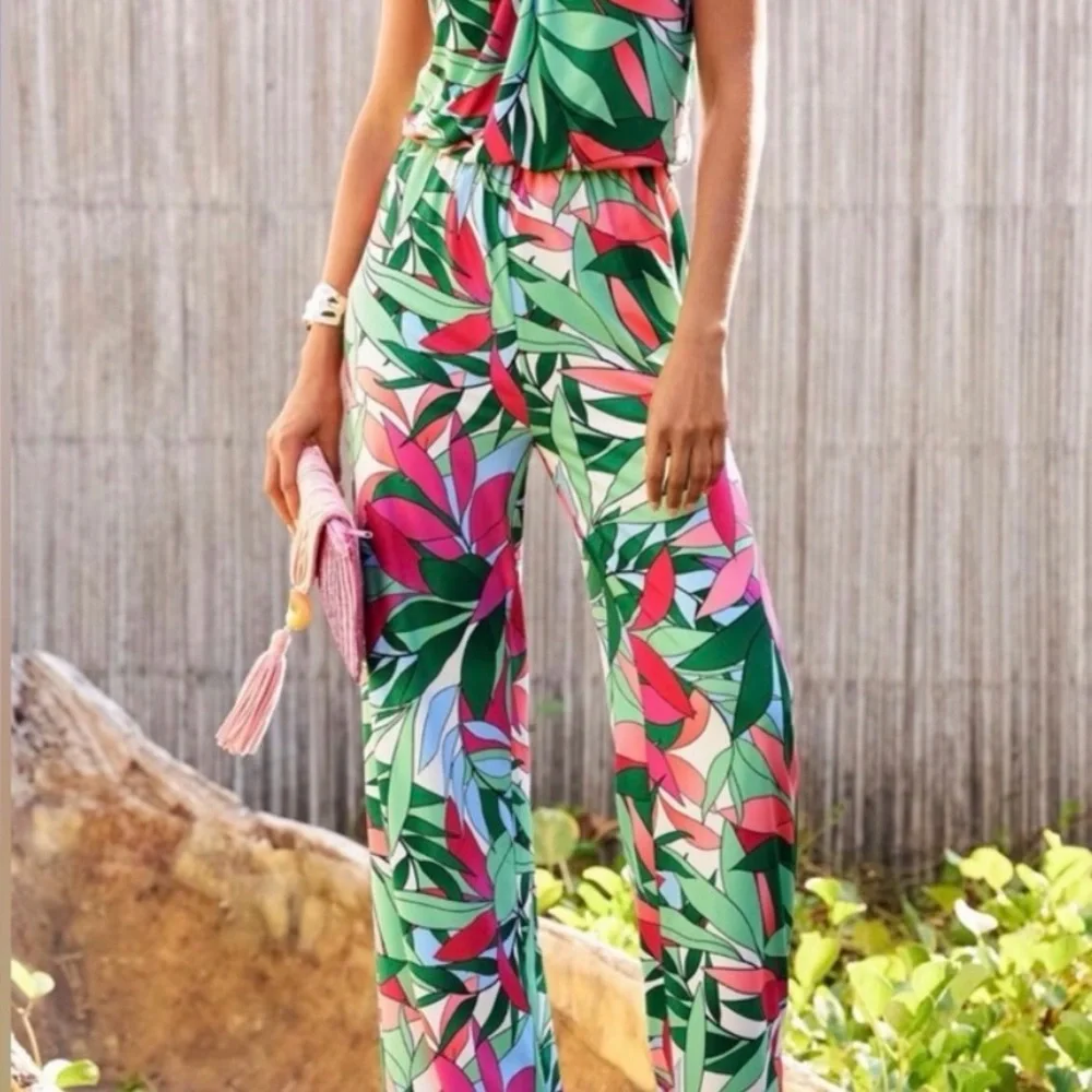 Boston Proper Tropical Palm Print Dela Halter Ring Jumpsuit‎ Sz S